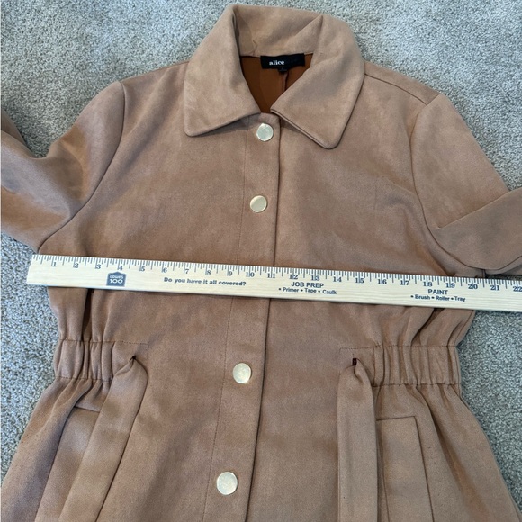 Alice Blue Chic Belted Faux Suede Trench Coat Tan Snap Button EUC Sz Large - Picture 6 of 11